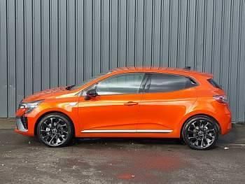 Used Renault Clio V Esprit Alpine 143 HP (105 kW) 2025 Orange Hatchback