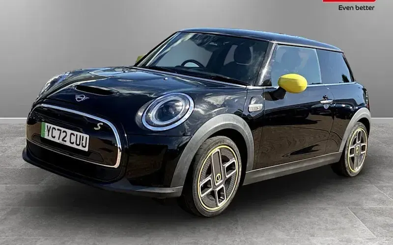 Used Mini Cooper Level 2 135 kW (184 HP) 2022 Black Hatchback
