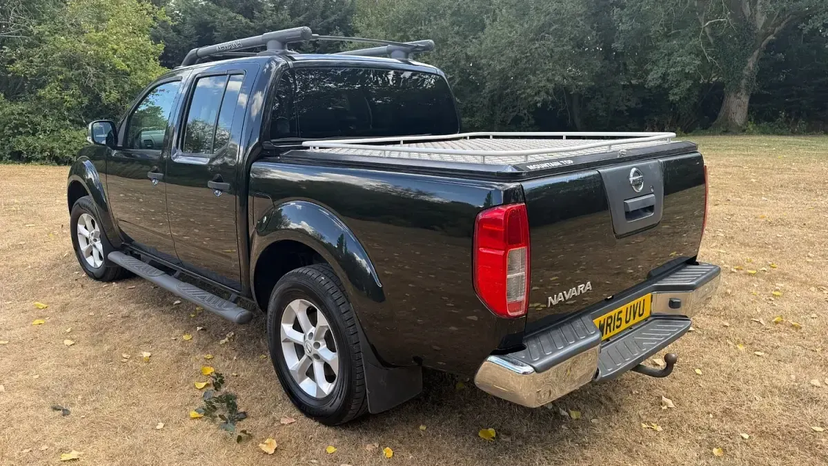 Used Nissan Navara Tekna 2015 Black Pickup