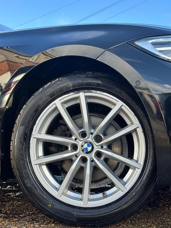 Used BMW 318 Comfort Edition 2020 Black Sedan