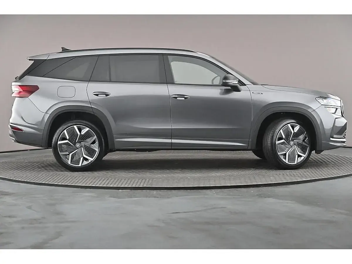 New Skoda Kodiaq SportLine 110 HP (80 kW) 2026 Graphite grey metallic SUV