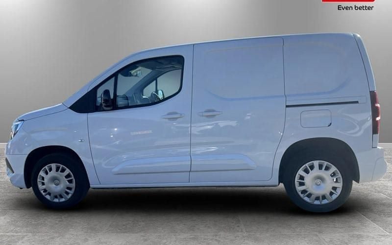 Used Vauxhall Combo 131 HP (96 kW) 2023 MPV