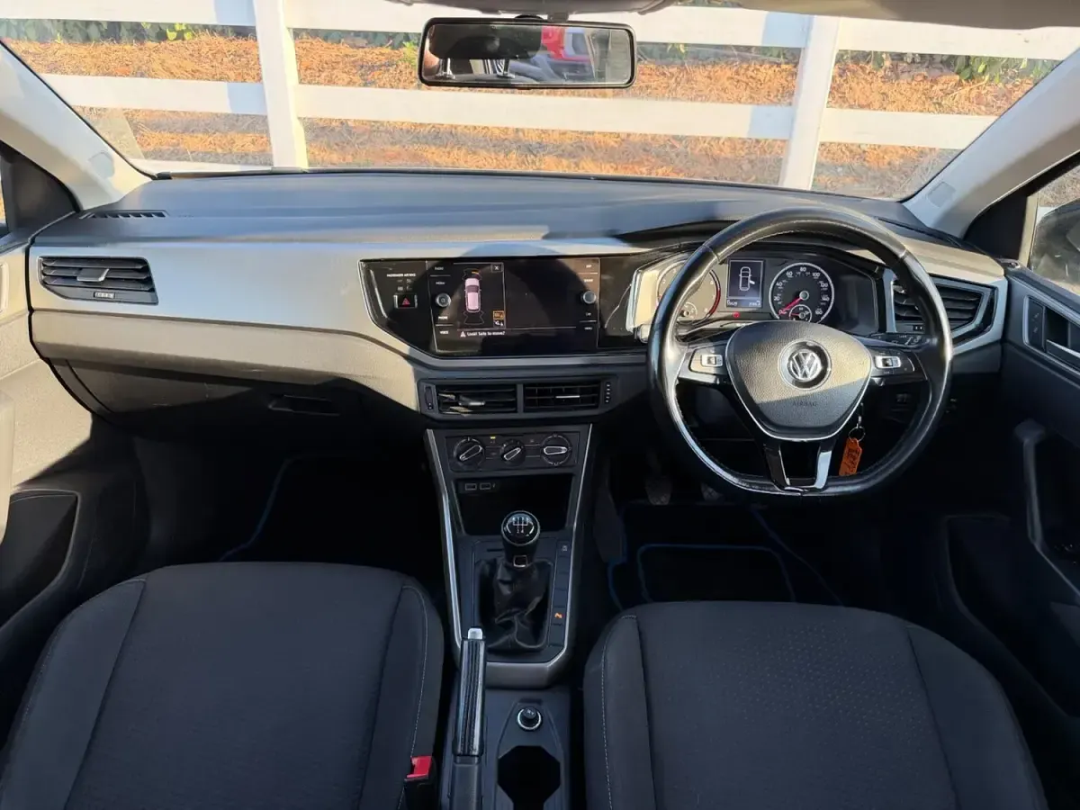 Used VW Polo SE 95 HP (69 kW) 2020 Blue Hatchback