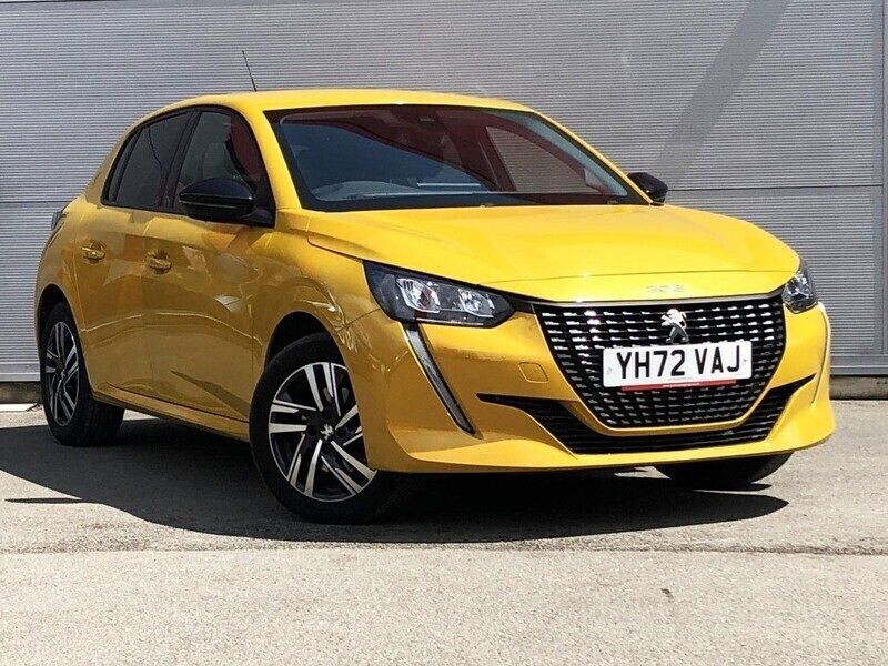 Yellow Used 2022 Peugeot 208 Allure+ Hatchback | £13,395 (Good price) - Image 1/3