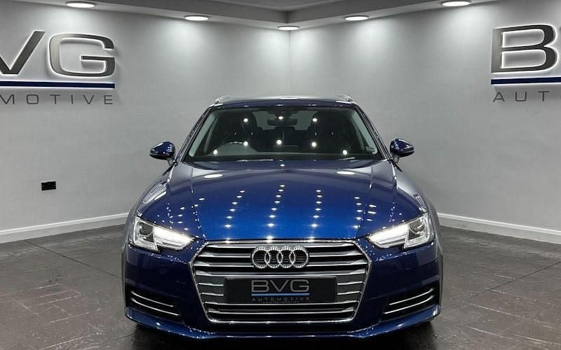 Used Audi A4 Sport 190 HP (139 kW) 2018 Blue Estate