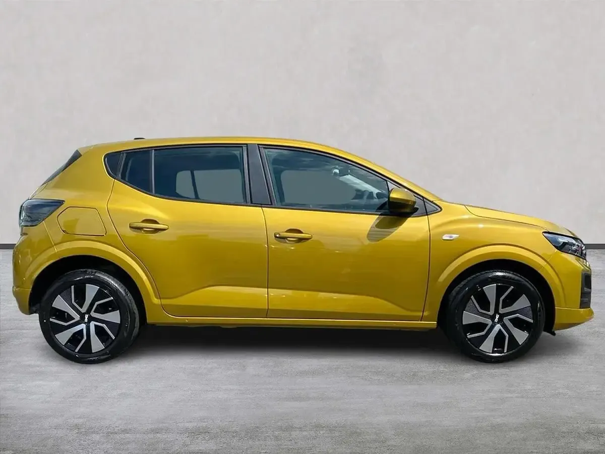 New Dacia Sandero Expression 100 HP (73 kW) 2026 Yellow Hatchback