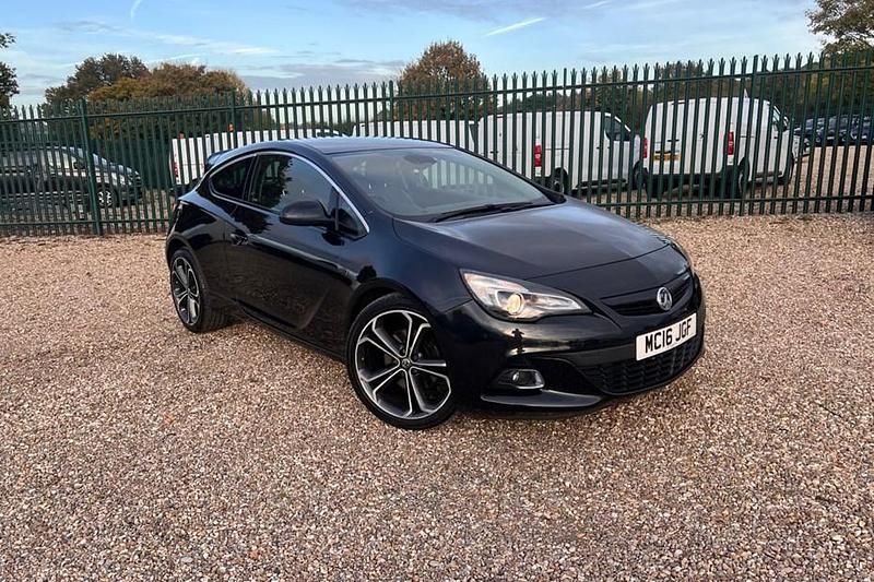 Used Vauxhall Astra GTC Edition 140 HP (102 kW) 2016 Coupe
