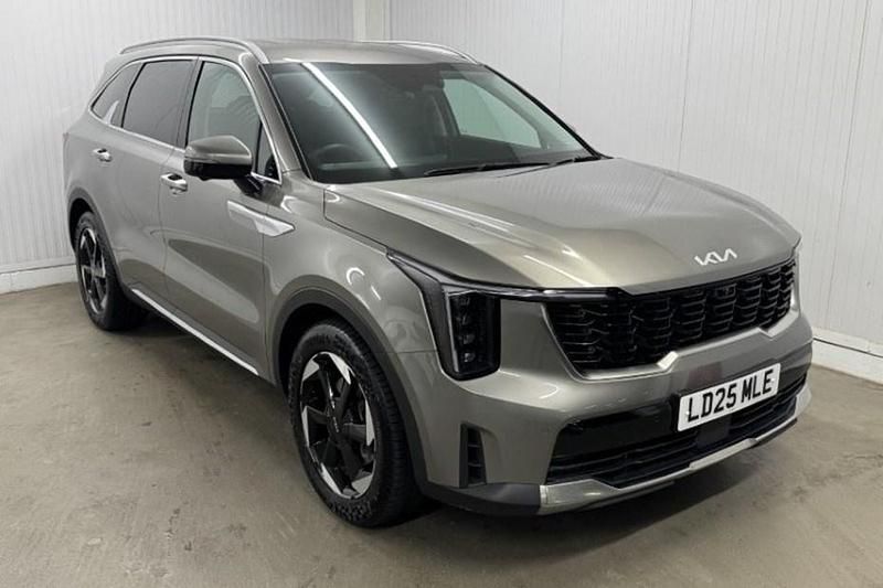 Grey Used 2025 Kia Sorento SUV | £42,995 (Fair price) - Image 1/1