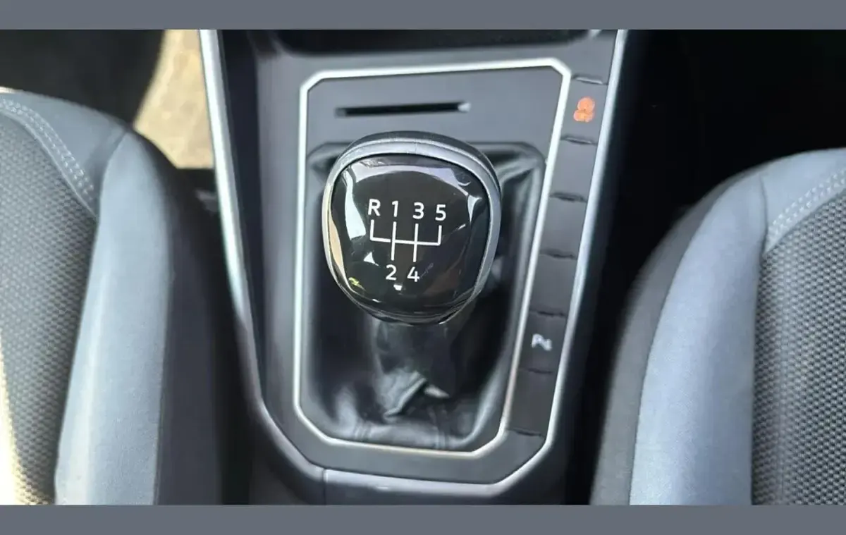 Used VW Polo Style 95 HP (69 kW) 2024 White Hatchback