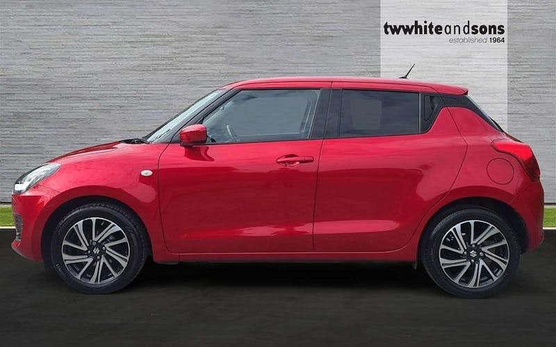 Usado Suzuki Swift SZ-L 83 HP (61 kW) 2023 Vermelho Citadino
