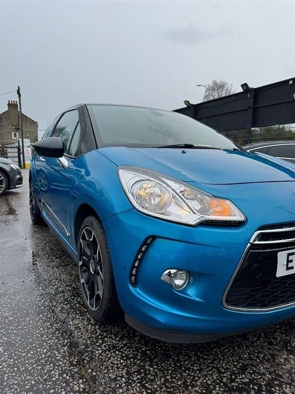 Used Citroën DS3 PureTech 110 HP (80 kW) 2015 Blue Hatchback