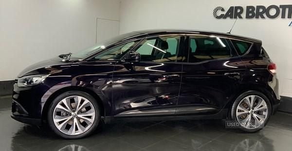 Used Renault Scénic IV Signature 2019 Mauve/purple MPV