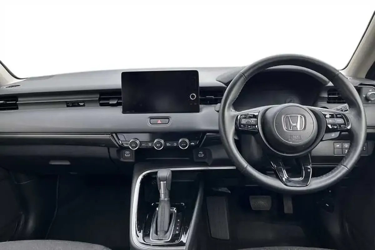 Second-hand Honda HR-V Advance 131 CP (96 kW) 2024 Alb SUV
