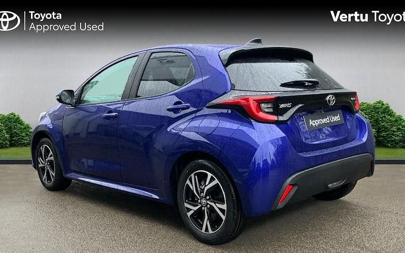New Toyota Yaris Hybrid Design 116 HP (85 kW) 2025 Blue Hatchback