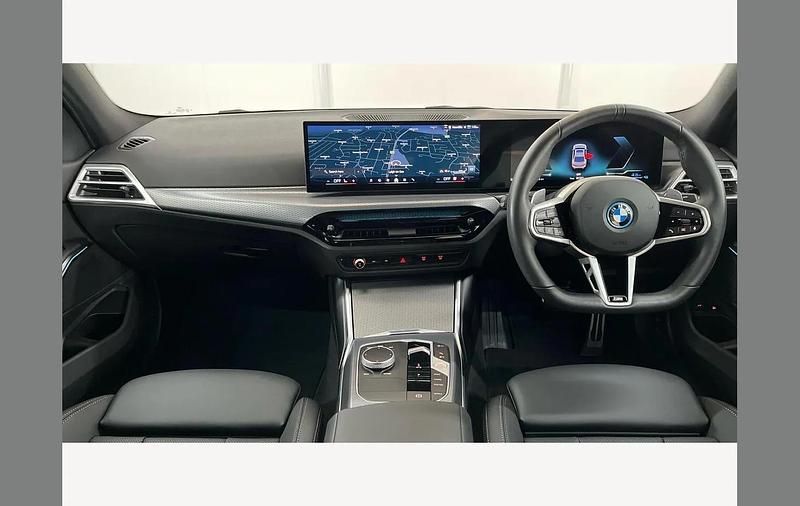 New BMW 330e M Sport 292 HP (214 kW) 2025 Brooklyn grey Sedan