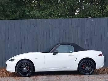 Used Mazda MX5 131 HP (96 kW) 2016 White Cabriolet