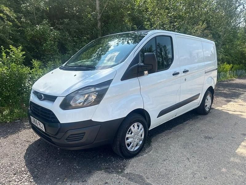White Used 2016 Ford Transit Custom Van | £4,250 (Fair price) - Image 1/4