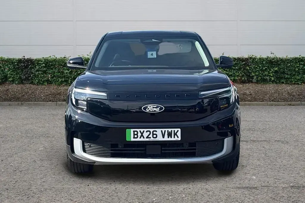 New Ford Explorer Standard Range 52 kW (71 HP) 2026 Black SUV