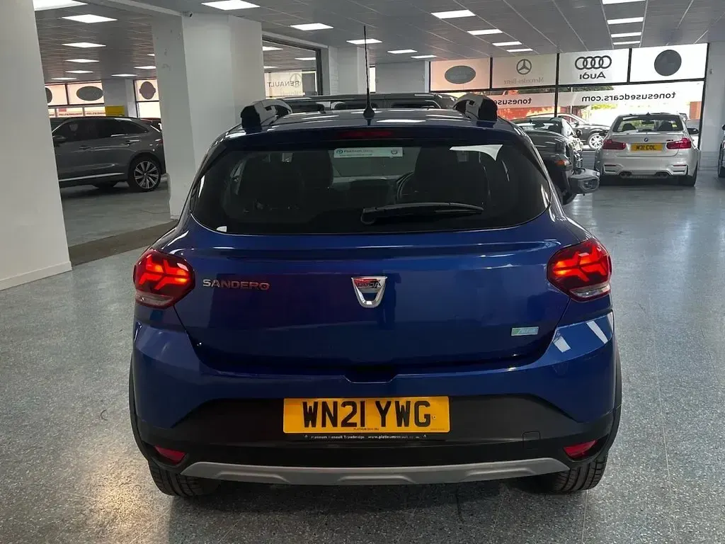 Used Dacia Sandero Essentiel 90 HP (66 kW) 2021 Blue Hatchback