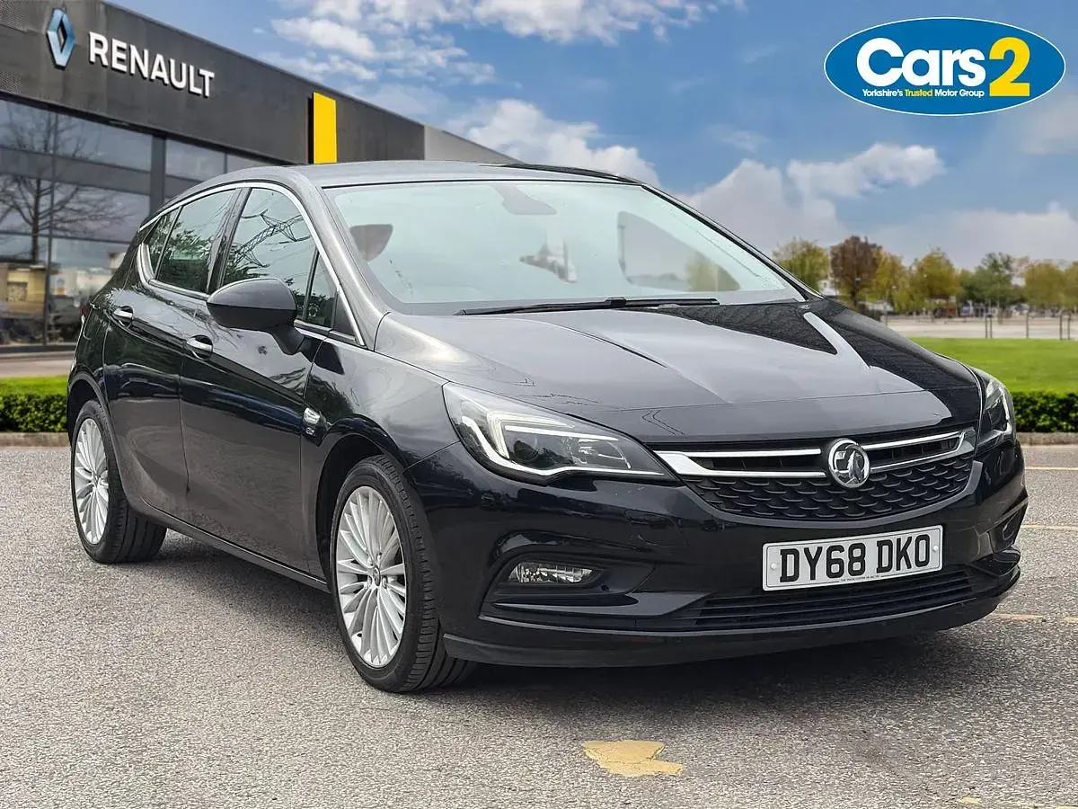 Used Vauxhall Astra Elite 200 HP (147 kW) 2018 Hatchback