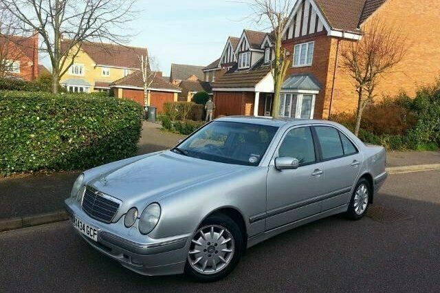 Used Mercedes E240 Elegance 170 HP (125 kW) 2001 Sedan