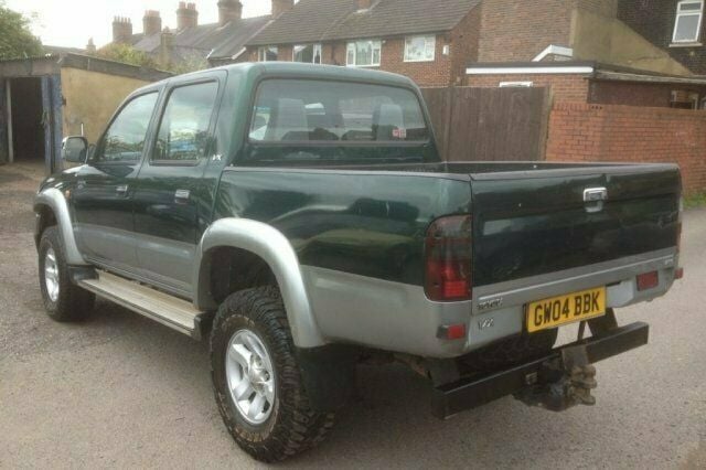 Used Toyota HiLux 2004 Pickup