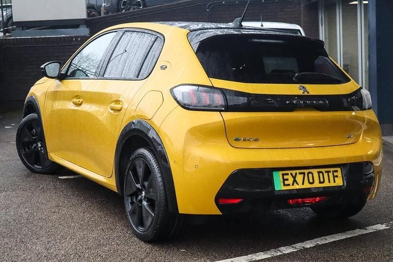 Used Peugeot e-208 GT 100 kW (136 HP) 2020 Yellow Hatchback