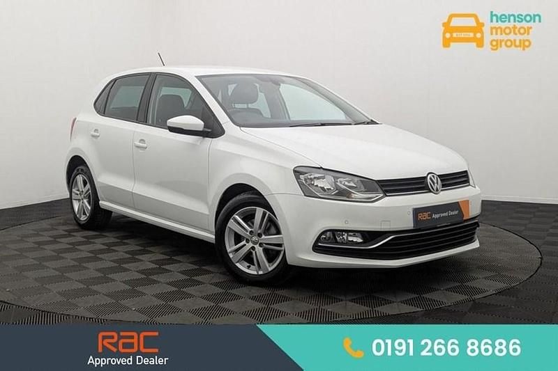 Used VW Polo Edition 75 HP (55 kW) 2017 White Hatchback