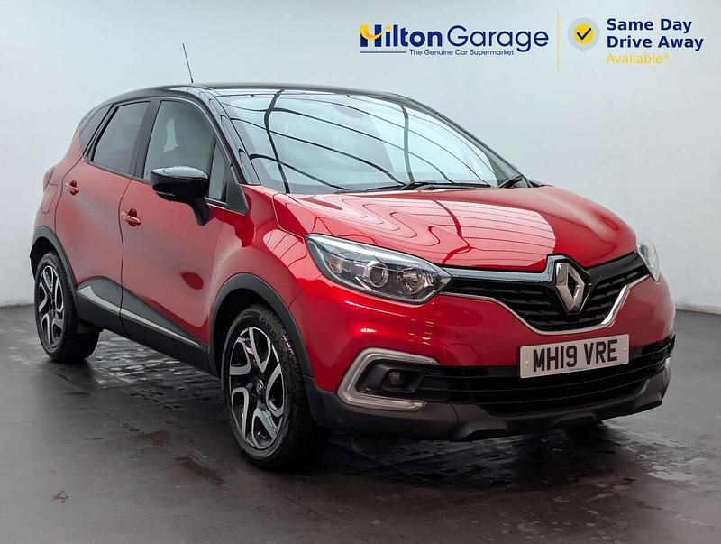 Used Renault Captur Iconic 2019 Red/black SUV