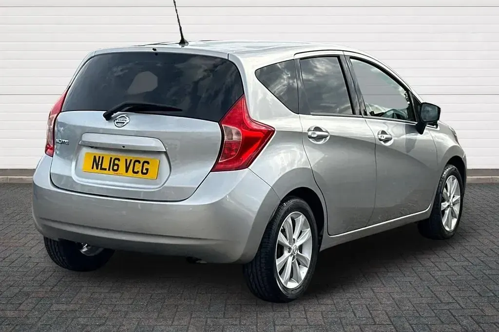 Used Nissan Note S 98 HP (72 kW) 2016 Silver Hatchback