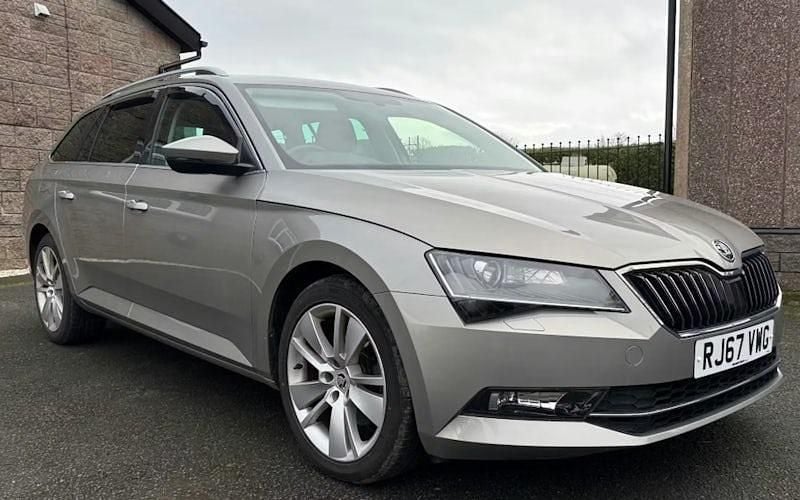 Used Skoda Superb SE L Executive 150 HP (110 kW) 2018 Beige Estate