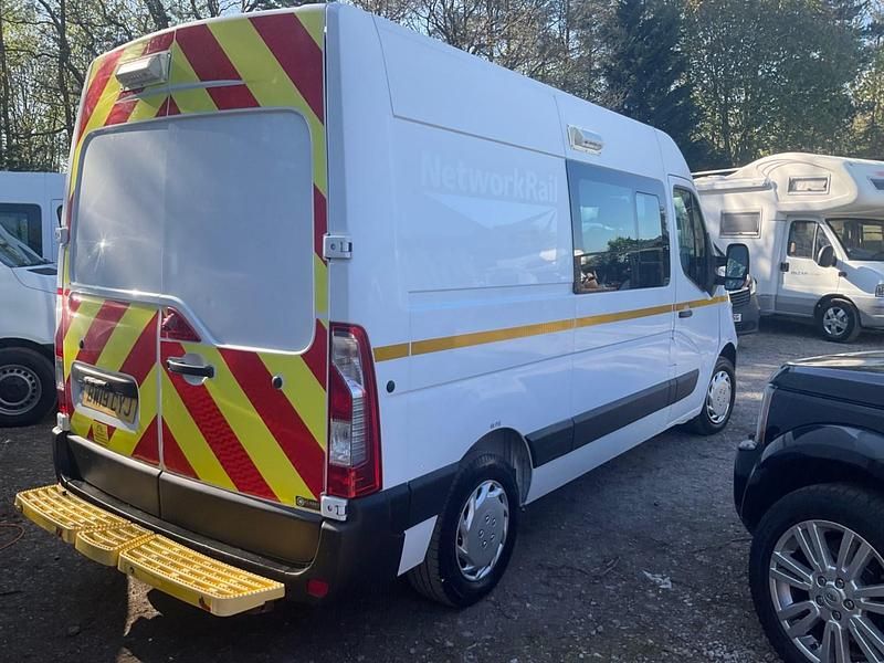 Begagnad Vauxhall Movano 130 HK (95 kW) 2019 Vit Minibuss