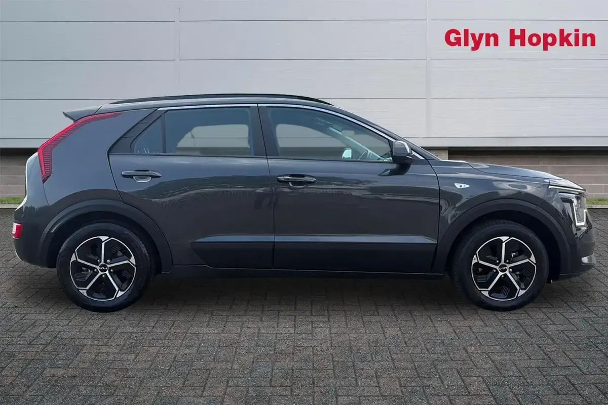 Used Kia Niro 129 HP (94 kW) 2024 Grey SUV