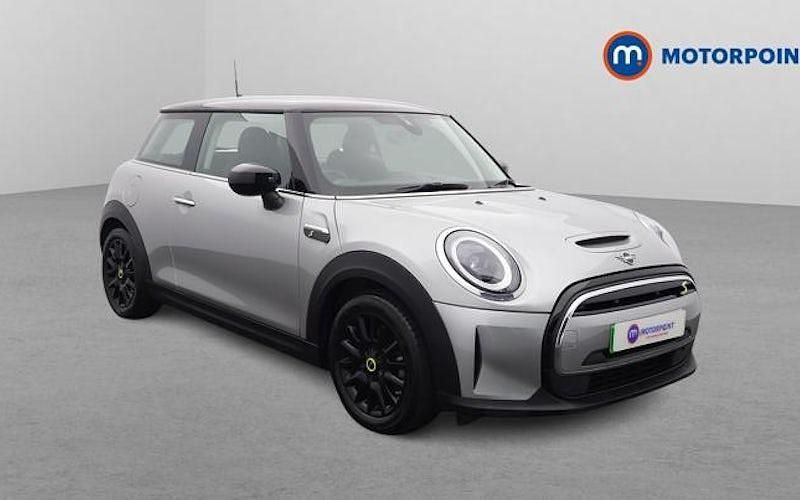 Begagnad Mini Cooper Level 1 135 kW (184 HK) 2023 Halvkombi