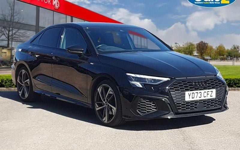 Usado Audi A3 Black Edition 150 HP (110 kW) 2024 Sedan
