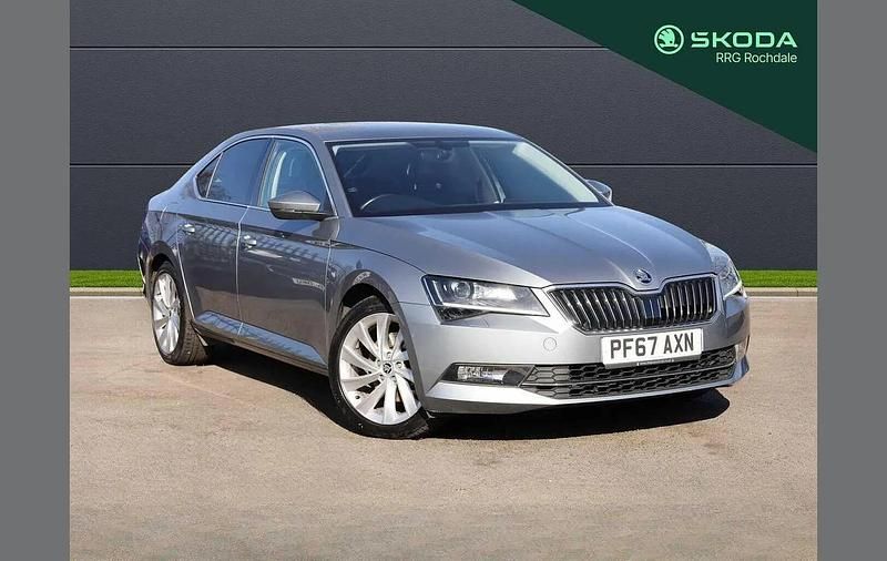 Used Skoda Superb SE L Executive 147 HP (108 kW) 2017 Business grey metallic Hatchback
