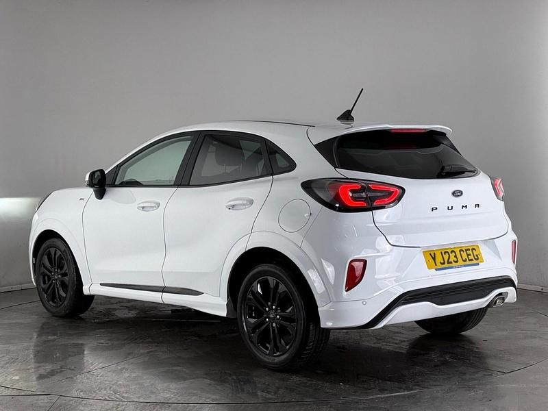 Usado Ford Puma ST-Line 125 HP (91 kW) 2023 Branco Citadino