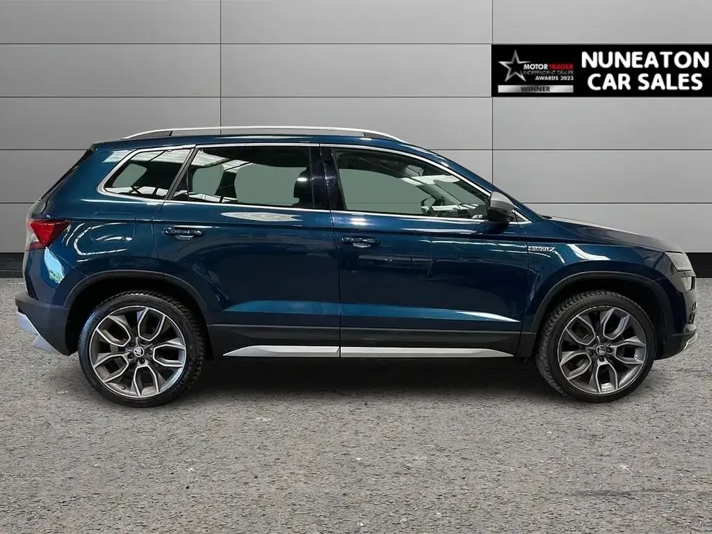 Used Skoda Karoq Scout 4x4 150 HP (110 kW) 2019 Blue SUV