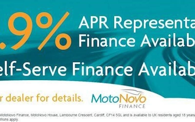 Used Volvo V40 Pro 152 HP (111 kW) 2019 Hatchback