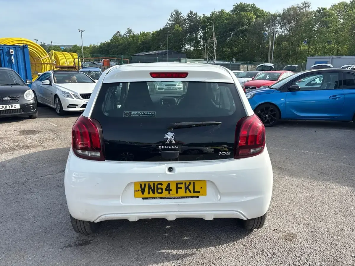 Used Peugeot 108 Access 2014 White Hatchback