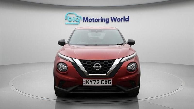 Used Nissan Juke N-Connecta 114 HP (83 kW) 2023 Red SUV