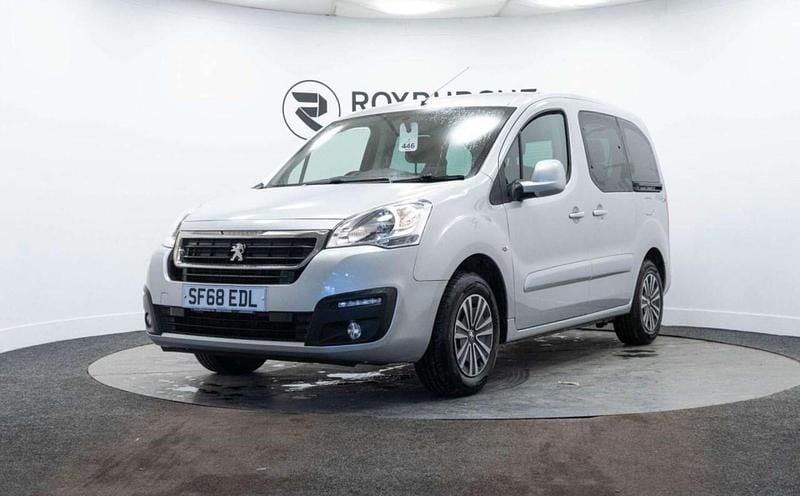 Used Peugeot Partner Tepee Allure 100 HP (73 kW) 2018 Silver MPV