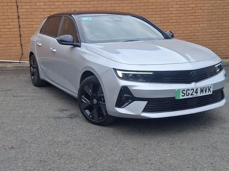 Used Vauxhall Astra 114 kW (156 HP) 2024 Silver Hatchback