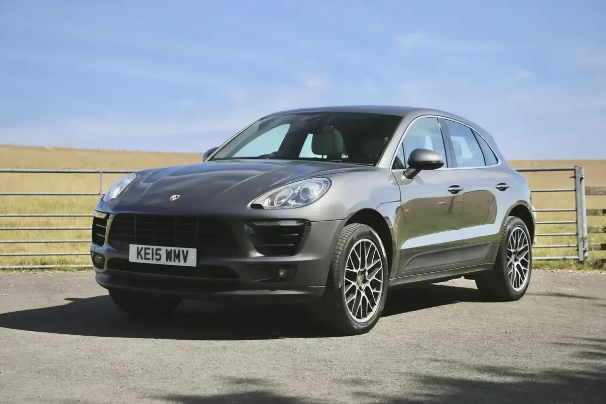 Used Porsche Macan 258 HP (189 kW) 2015 Grey SUV