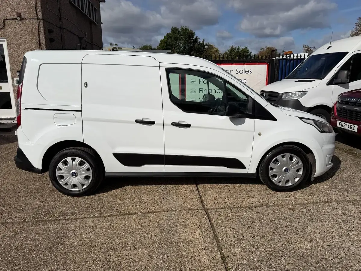 Used Ford Transit Connect Trend 120 HP (88 kW) 2019 White MPV