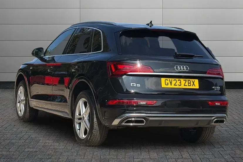 Used Audi Q5 S-Line 204 HP (150 kW) 2023 Mythos black SUV
