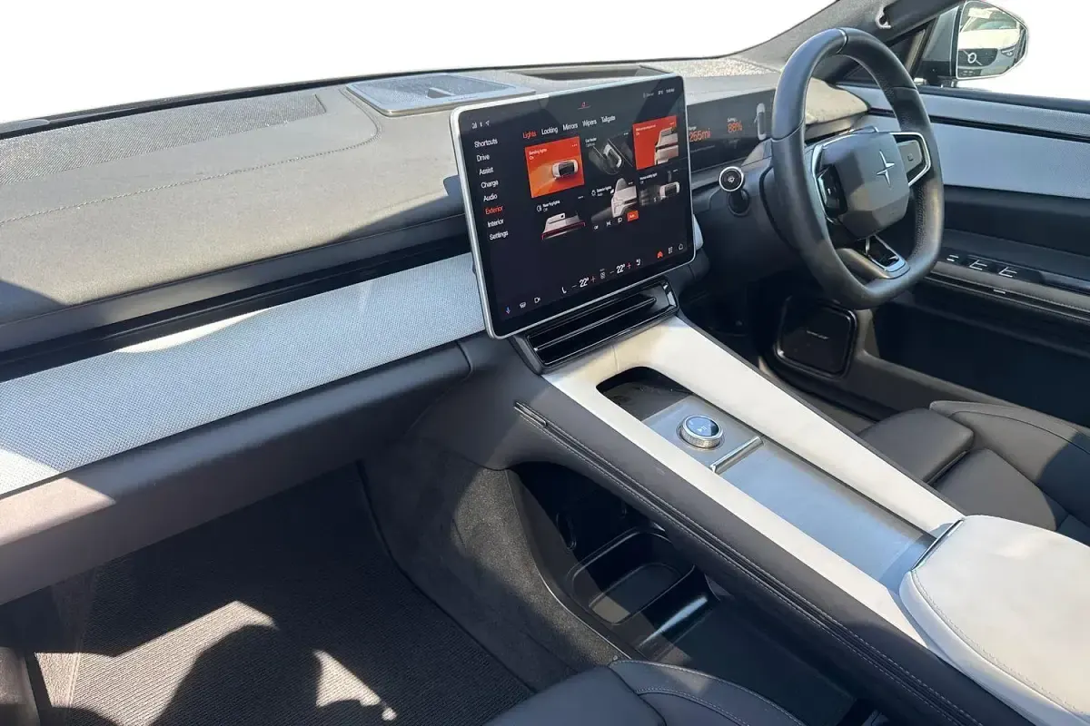 Used Polestar 4 Long Range Single Motor 200 kW (272 HP) 2024 Grey SUV