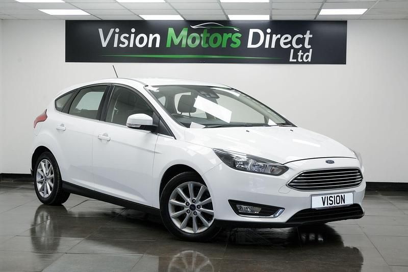 Used Ford Focus Titanium 2018 White Hatchback