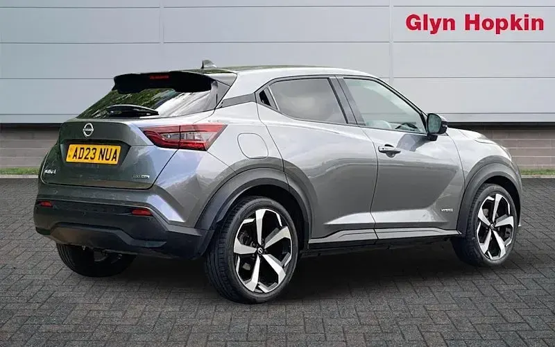 Used Nissan Juke Tekna 143 HP (105 kW) 2023 Grey SUV