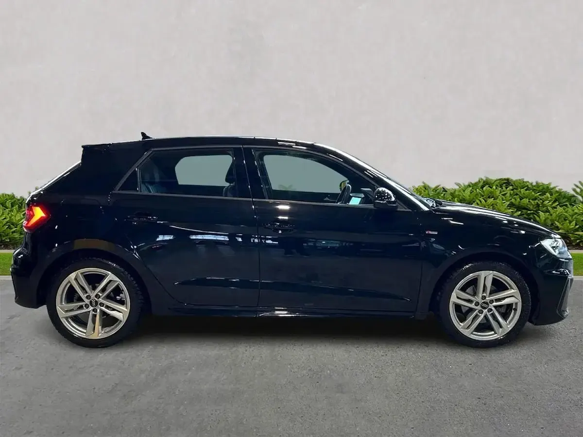 Used Audi A1 Sportback S-Line 110 HP (80 kW) 2022 Black Hatchback